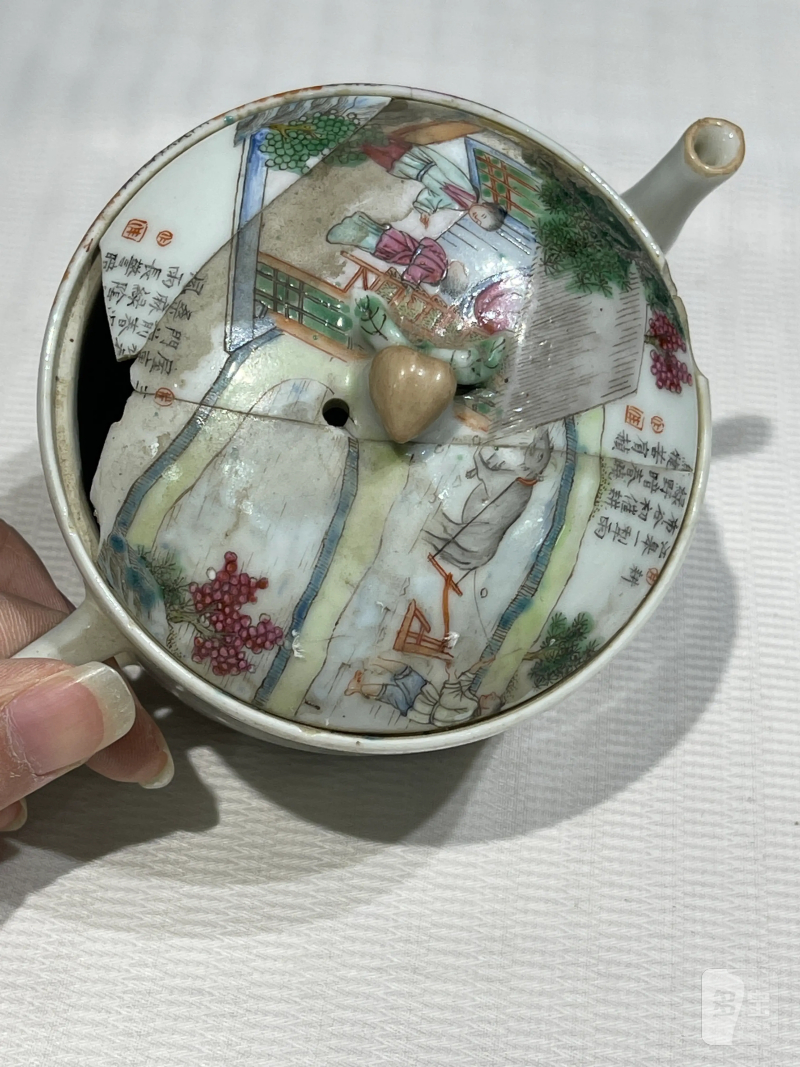 清代 粉彩茶壶一组十二件 - 图4